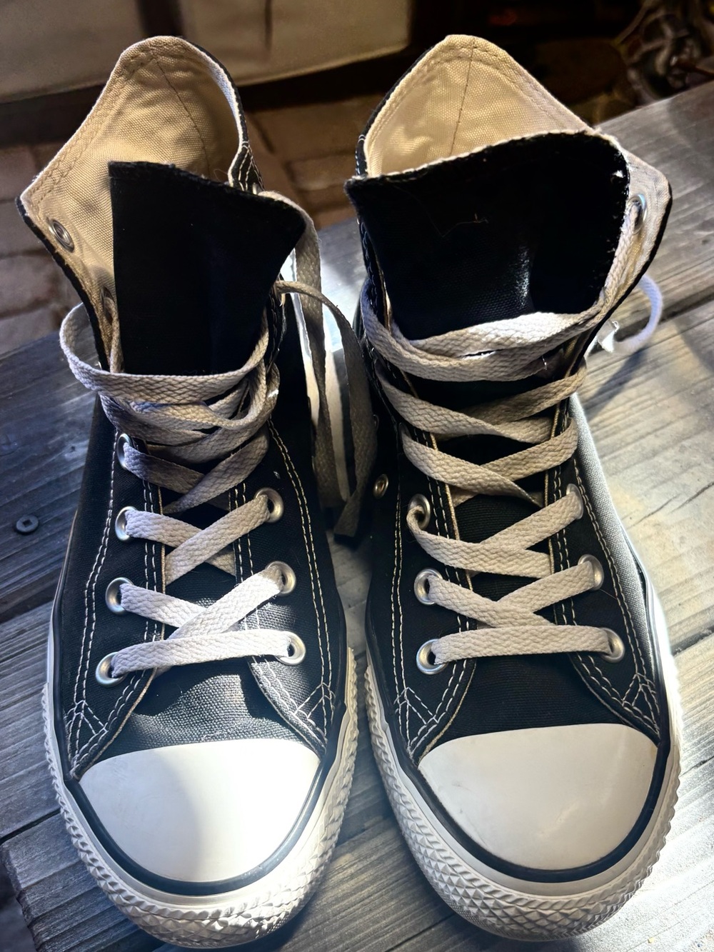 Black Converse sneakers size US womens 8 #skateboarding #classic